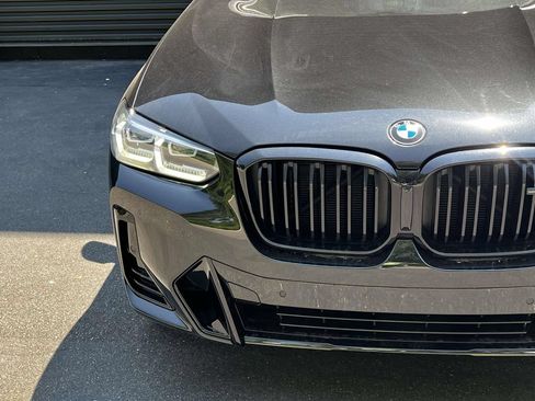 Used 2024 BMW X4 M40i AWD/4WD image 9