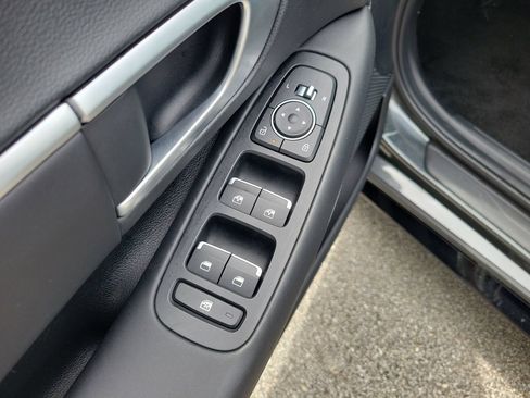 Used 2025 Hyundai Sonata SEL FWD image 13