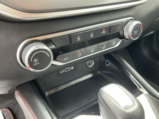 Used 2025 Nissan Altima 2.5 SR AWD/4WD image 17