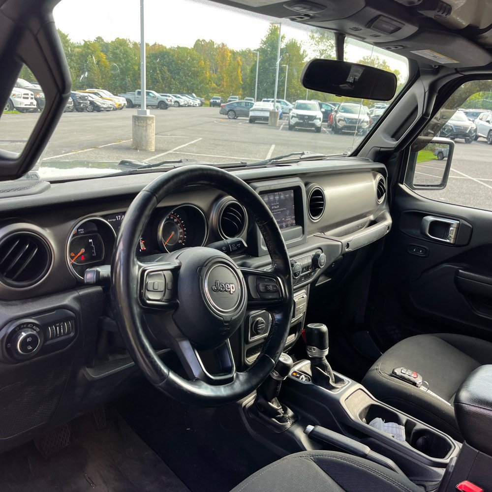 Used 2020 Jeep Gladiator Sport w/ Quick Order Package 24S AWD/4WD image 3