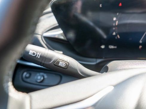 Used 2024 Buick Envista Preferred w/ Convenience I Package FWD image 24