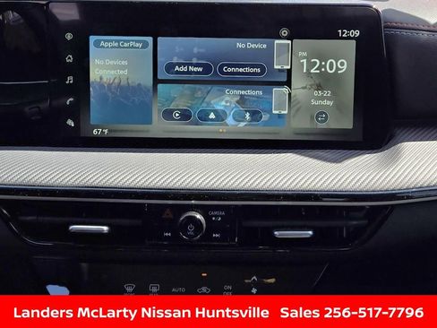 Used 2025 Nissan Kicks SR w/ Illumination Package image 18