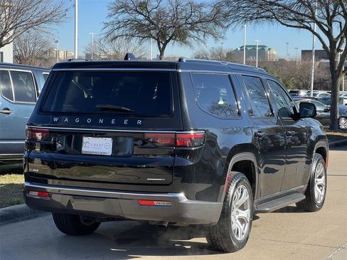 Used 2022 Jeep Wagoneer Series II image 4