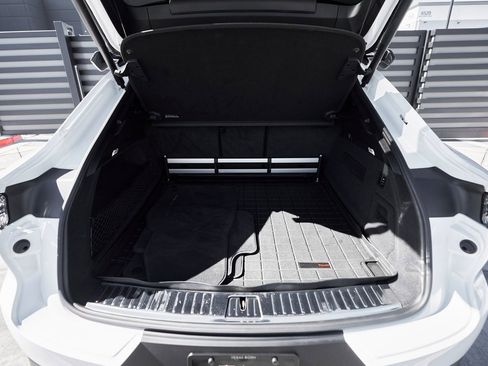 Used 2024 Porsche Cayenne Turbo GT image 20