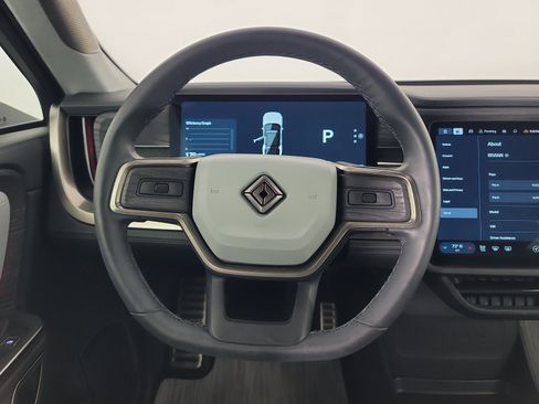 Used 2024 Rivian R1S Adventure AWD/4WD image 28