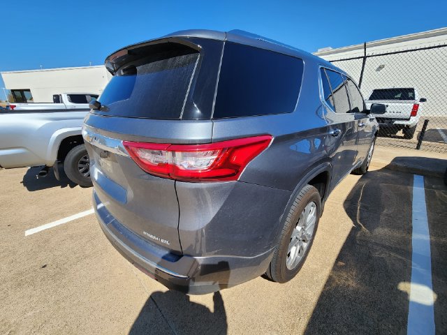 Used 2021 Chevrolet Traverse Premier w/ LPO, Floor Liner Package FWD image 4
