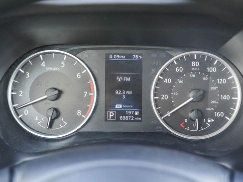 Used 2024 Nissan Sentra S FWD image 23