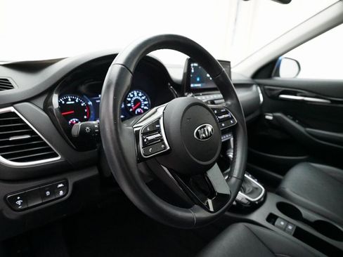 Used 2021 Kia Seltos SX w/ SX Sunroof Package image 8