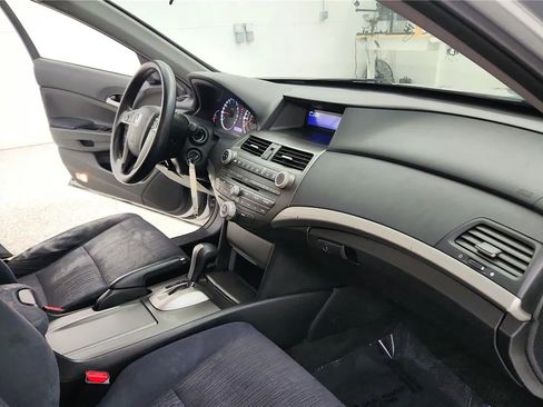 Used 2012 Honda Accord LX image 35