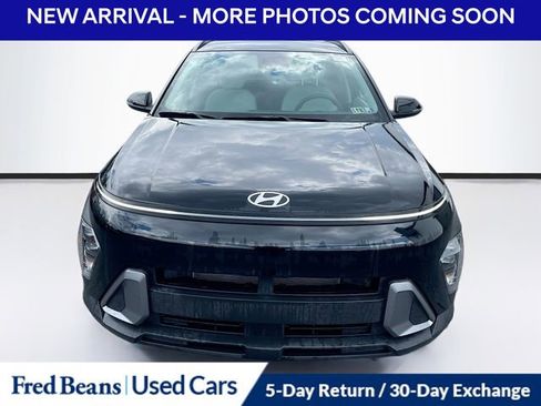 Used 2024 Hyundai Kona SEL image 2