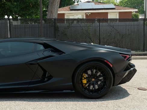 Used 2024 Lamborghini Revuelto AWD/4WD image 41