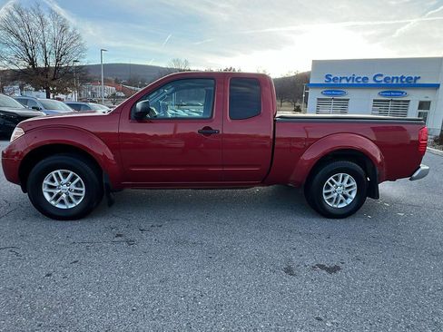 Used 2016 Nissan Frontier SV image 7