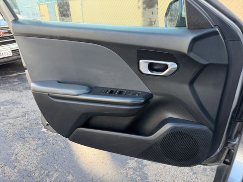Used 2025 Kia K4 LXS image 20