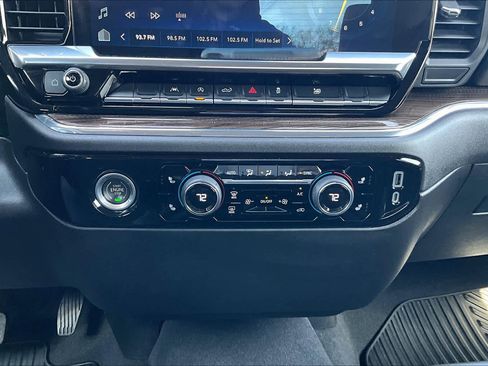 Used 2023 Chevrolet Silverado 1500 RST image 26