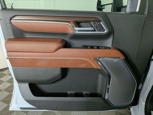 New 2026 GMC Sierra 3500 Denali Ultimate image 13