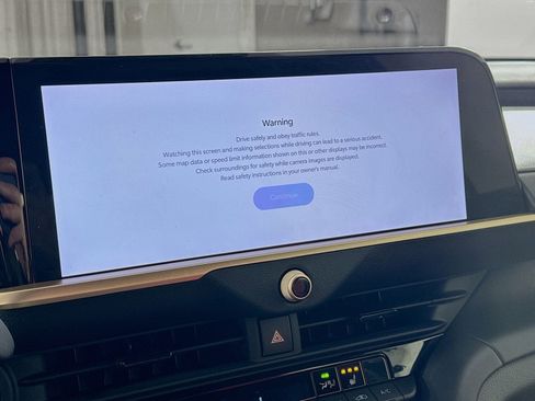 Certified 2023 Toyota Crown XLE image 10