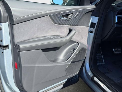 Used 2026 Audi RS Q8 performance image 40