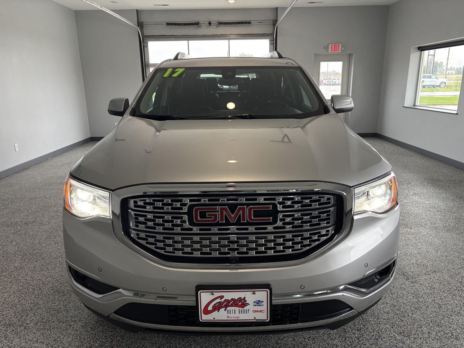 Used 2017 GMC Acadia Denali w/ Technology Package AWD/4WD image 5