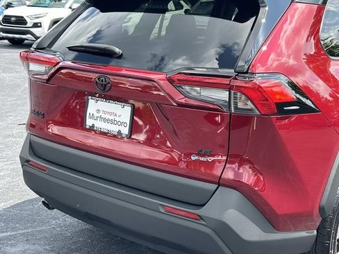 Used 2025 Toyota RAV4 LE AWD/4WD image 11