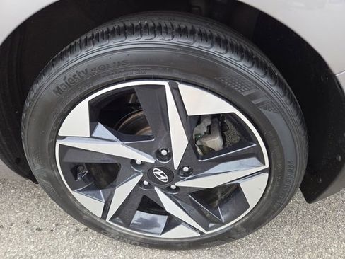 Certified 2023 Hyundai Elantra SEL w/ Convenience Package FWD image 29
