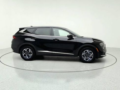 Certified 2024 Kia Sportage LX FWD image 7