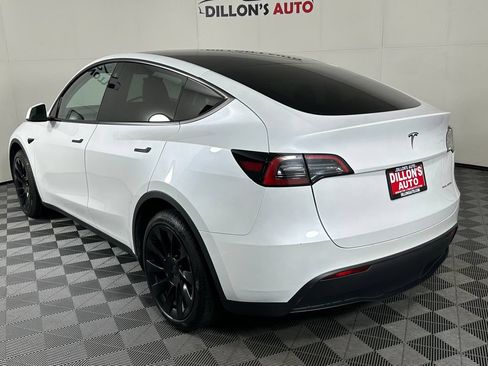 Used 2023 Tesla Model Y Long Range AWD/4WD image 6