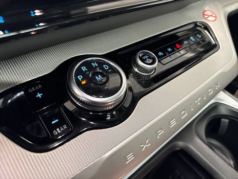 Certified 2025 Ford Expedition Max Active AWD/4WD image 29