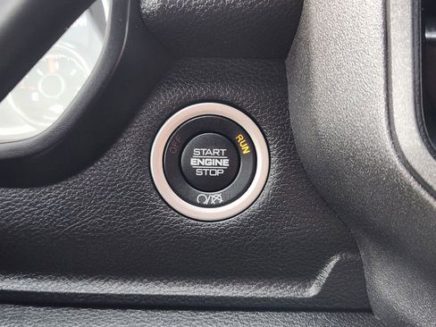 Used 2024 RAM 3500 Tradesman w/ Chrome Appearance Group image 25