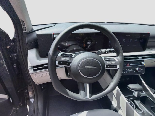 New 2026 Hyundai Tucson SE FWD image 11