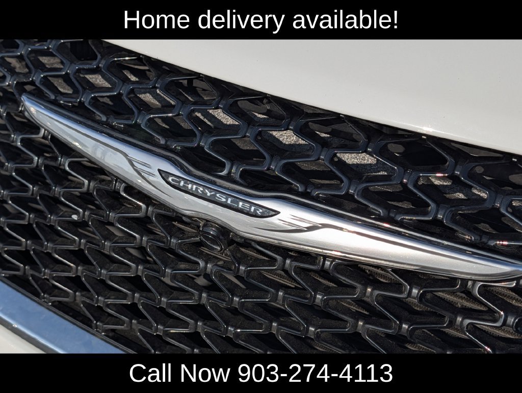 Used 2026 Chrysler Pacifica Select FWD image 38