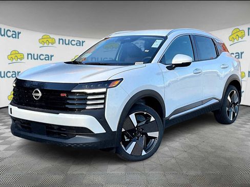 New 2025 Nissan Kicks SR image 3