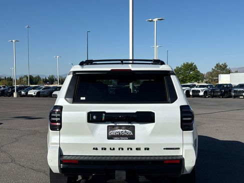 New 2026 Toyota 4Runner 4WD image 4