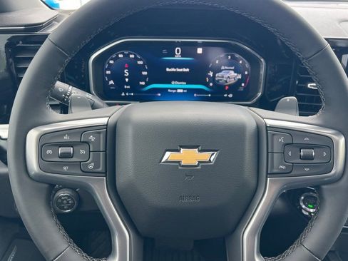 New 2026 Chevrolet Silverado 1500 LTZ w/ LTZ Premium Package AWD/4WD image 19