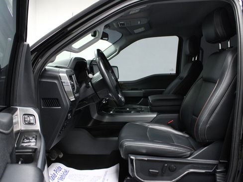 Used 2023 Ford F150 Lariat w/ Trailer Tow Package image 12