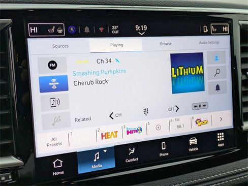 New 2026 Chrysler Pacifica Select image 18