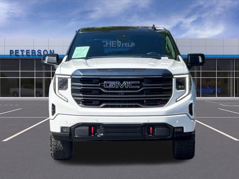 Certified 2024 GMC Sierra 1500 AT4 w/ Technology Package AWD/4WD image 9