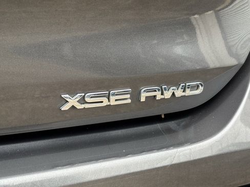 Used 2021 Toyota Highlander XSE image 14