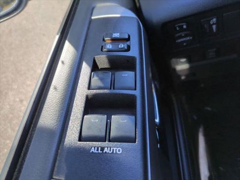 Certified 2019 Toyota 4Runner SR5 Premium image 23