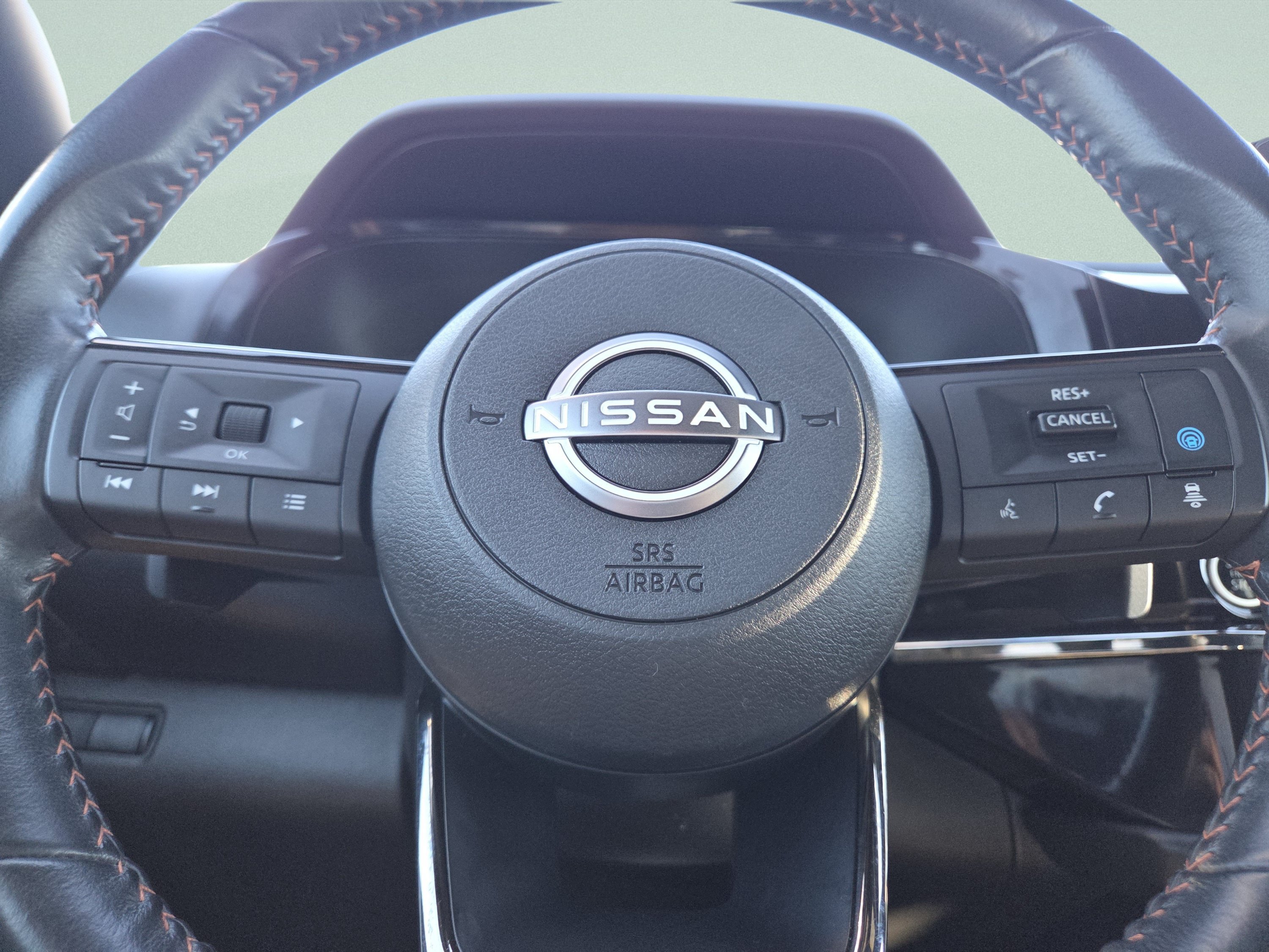 Used 2023 Nissan Pathfinder Rock Creek AWD/4WD image 32
