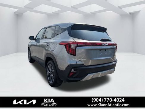 Used 2026 Kia Seltos LX AWD/4WD image 5