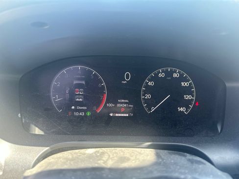 Used 2024 Honda HR-V Sport image 1