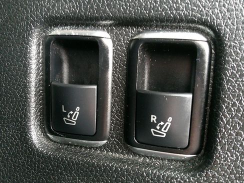 Used 2015 Mercedes-Benz GL 450 4MATIC image 15