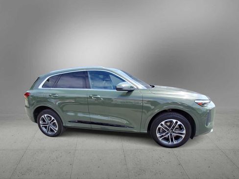 Certified 2025 Audi Q5 Premium w/ Premium Plus AWD/4WD image 9