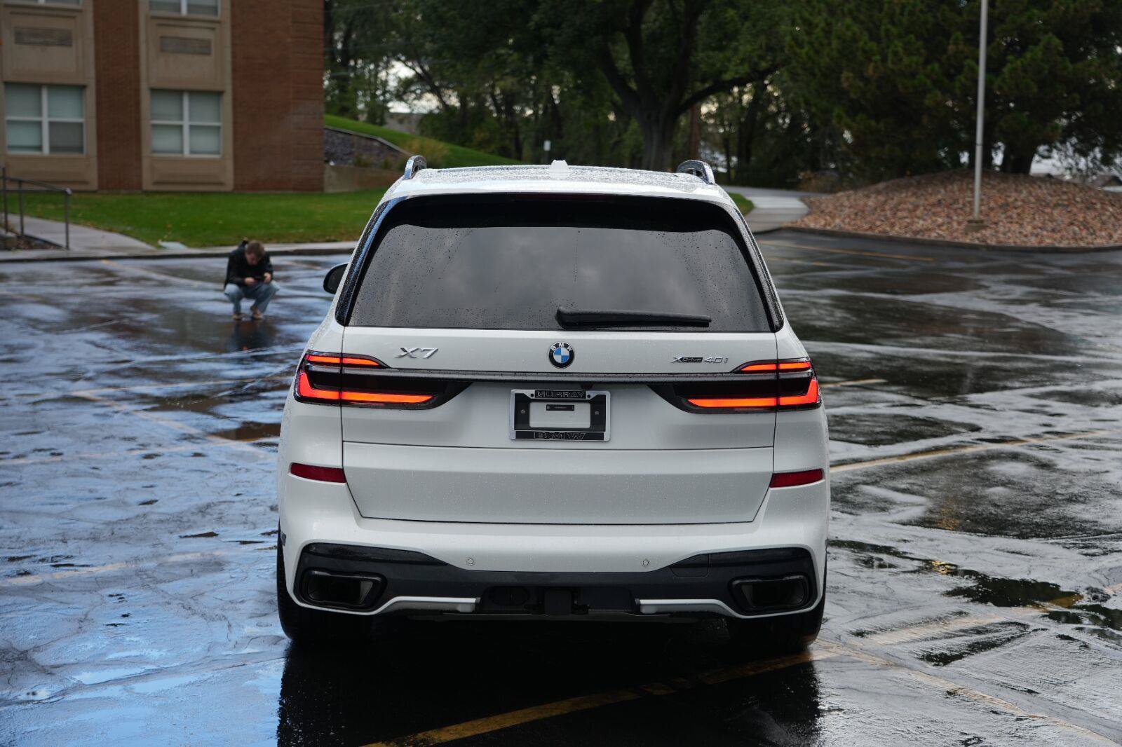 Used 2026 BMW X7 xDrive40i w/ Executive Package AWD/4WD image 4