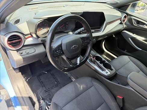 Used 2024 Chevrolet Trax RS w/ Driver Confidence Package FWD image 13