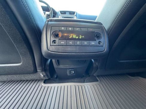 Used 2017 GMC Acadia Limited SLT image 27