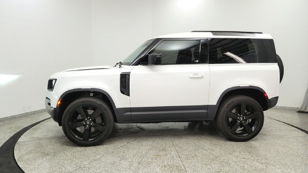 Used 2023 Land Rover Defender 90 S AWD/4WD image 2