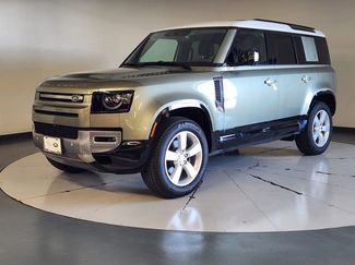 Used 2022 Land Rover Defender 110 S video 1