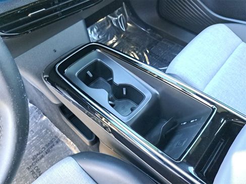 Certified 2023 Volkswagen ID.4 2WD image 24