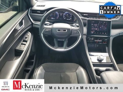 Used 2024 Jeep Grand Cherokee L Altitude RWD image 28
